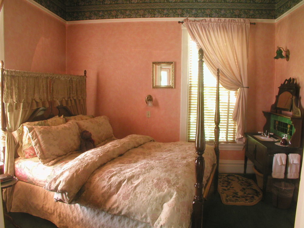 A White Jasmine Inn Санта Барбара Екстериор снимка