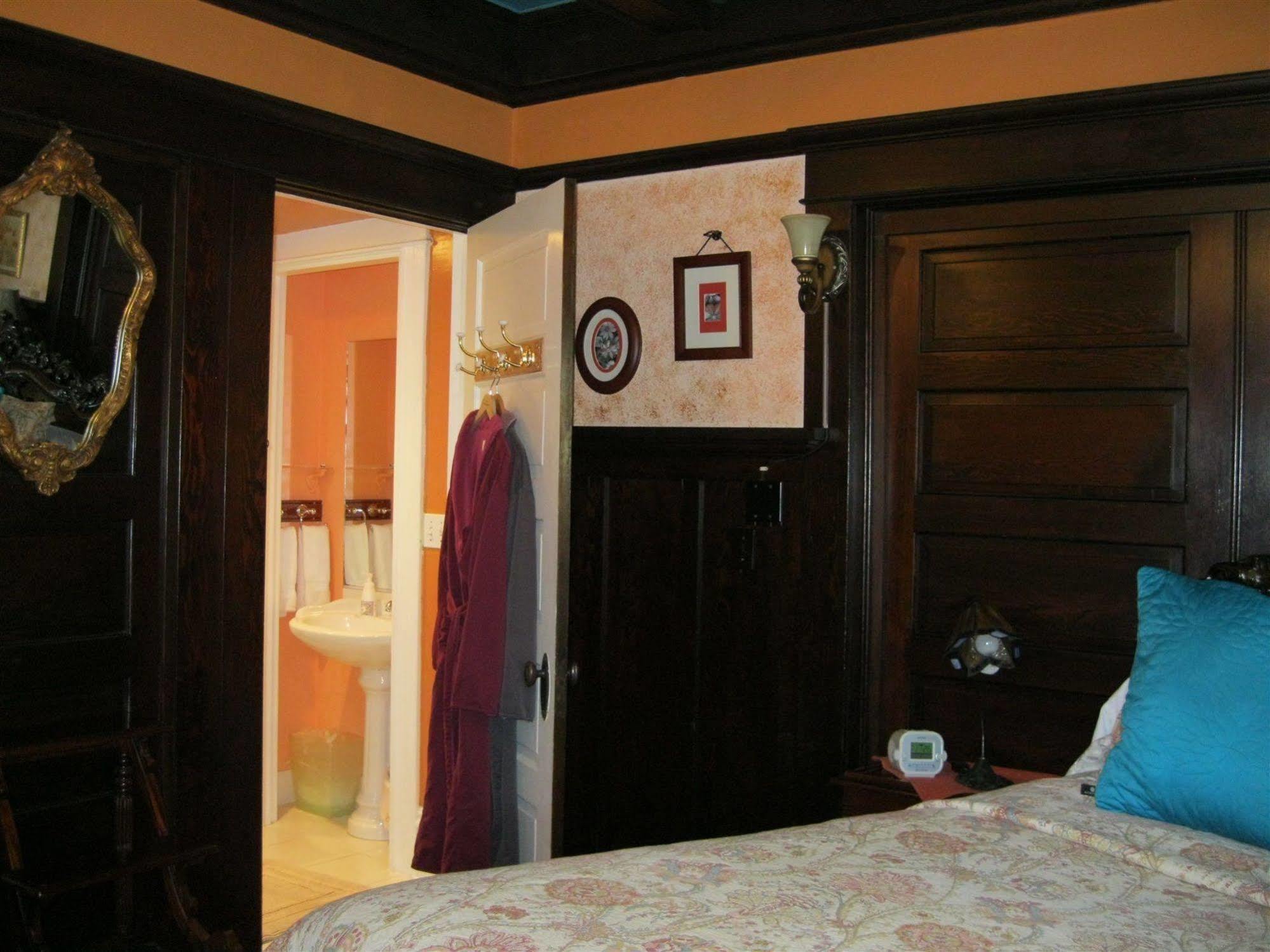 A White Jasmine Inn Санта Барбара Екстериор снимка