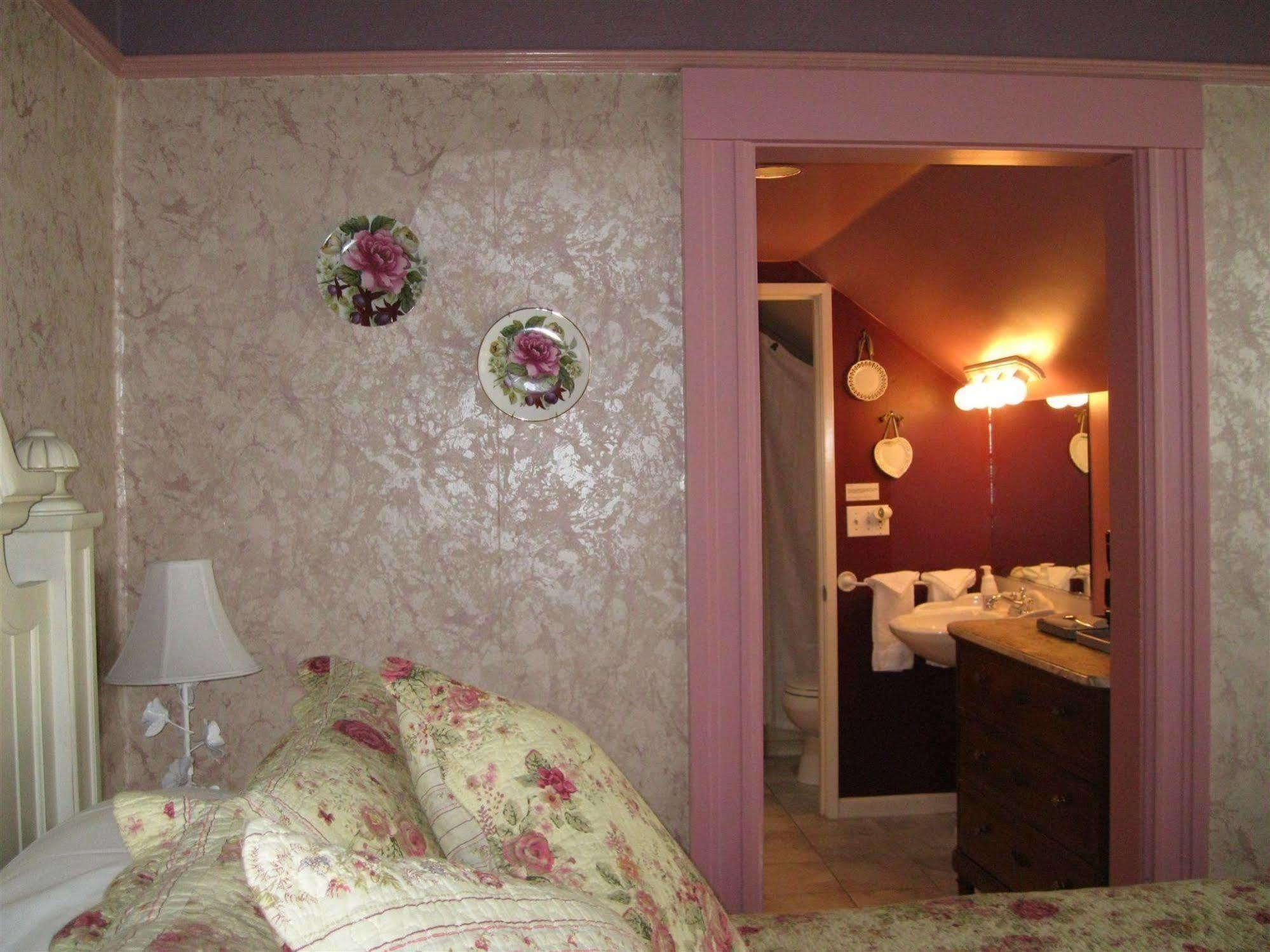 A White Jasmine Inn Санта Барбара Екстериор снимка
